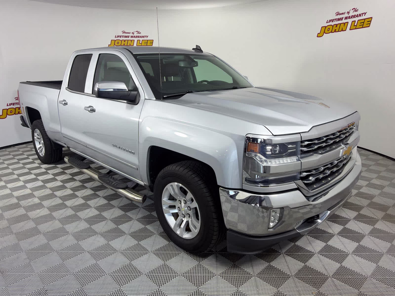 2018 Silver Ice Metallic Chevrolet Silverado 1500 LTZ RWD Truck