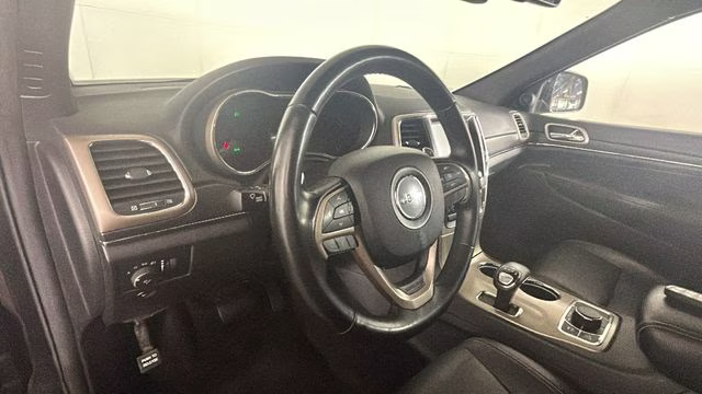 2015 Brilliant Black Crystal Pearlcoat Jeep Grand Cherokee Limited 4X4 SUV
