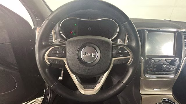 2015 Brilliant Black Crystal Pearlcoat Jeep Grand Cherokee Limited 4X4 SUV