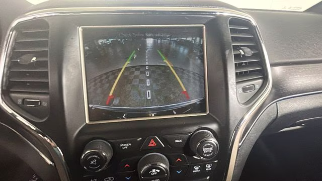 2015 Brilliant Black Crystal Pearlcoat Jeep Grand Cherokee Limited 4X4 SUV