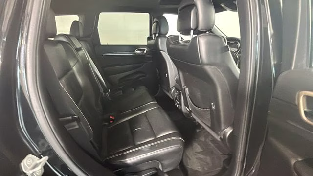 2015 Brilliant Black Crystal Pearlcoat Jeep Grand Cherokee Limited 4X4 SUV