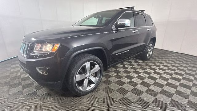 2015 Brilliant Black Crystal Pearlcoat Jeep Grand Cherokee Limited 4X4 SUV