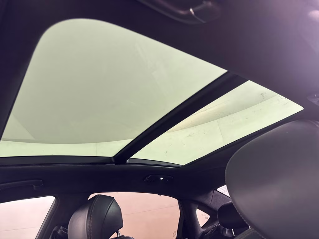 2018 Casablanca White Genesis G80 3.3T Sport RWD Sedan