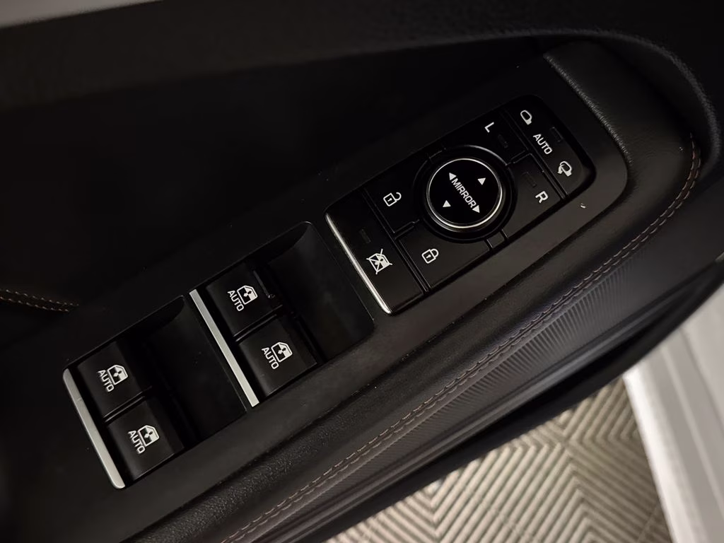 2018 Casablanca White Genesis G80 3.3T Sport RWD Sedan
