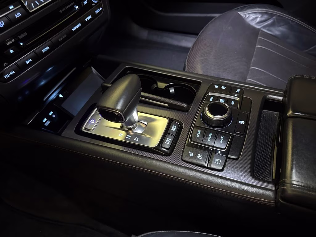 2018 Casablanca White Genesis G80 3.3T Sport RWD Sedan