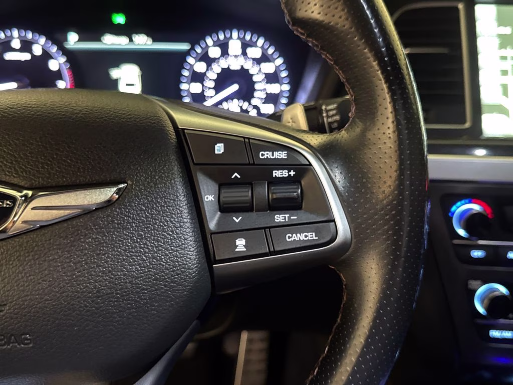 2018 Casablanca White Genesis G80 3.3T Sport RWD Sedan