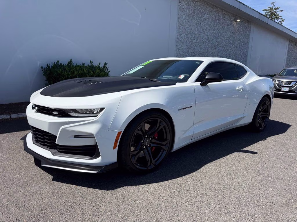 2021 Summit White Chevrolet Camaro SS RWD Coupe