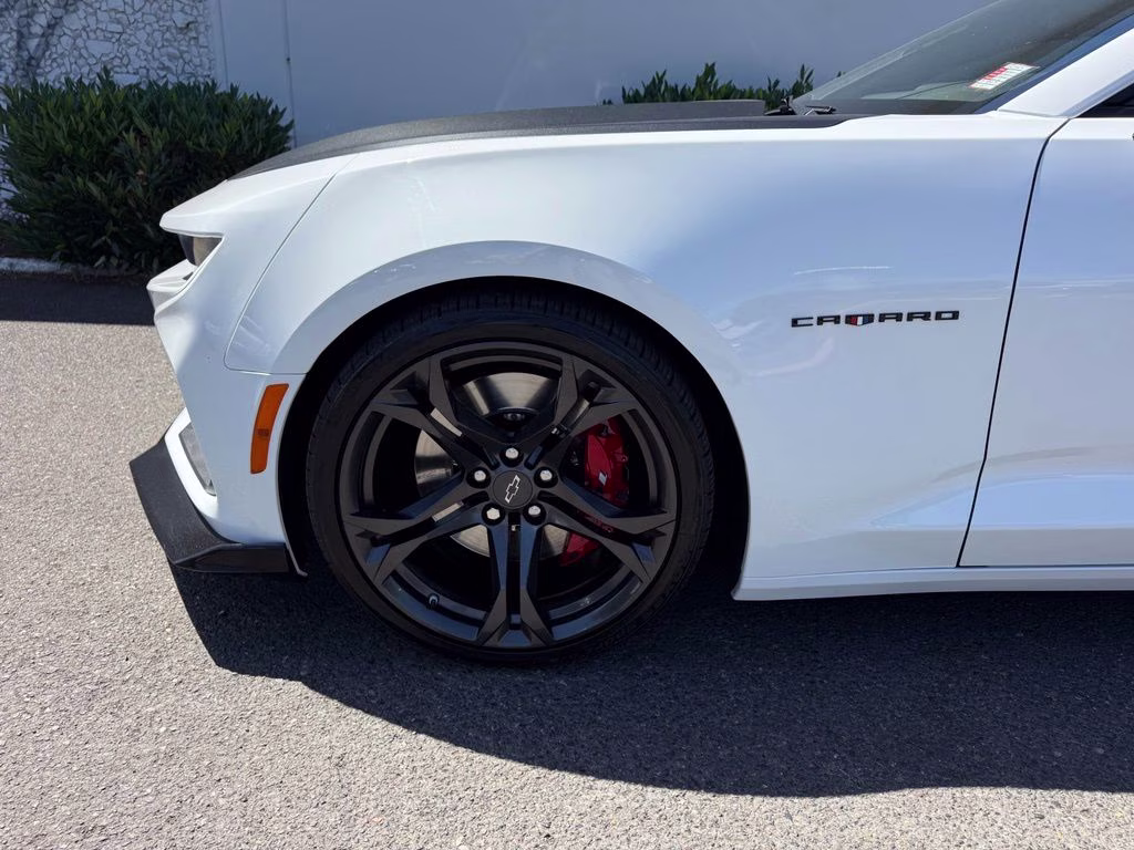 2021 Summit White Chevrolet Camaro SS RWD Coupe