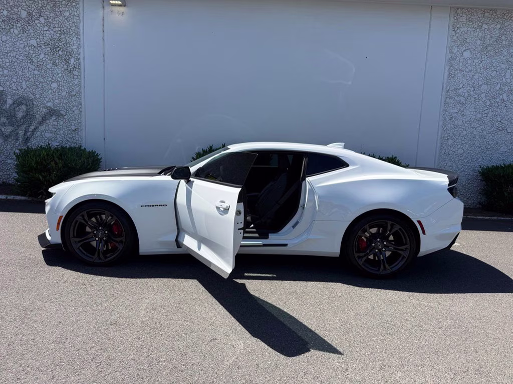 2021 Summit White Chevrolet Camaro SS RWD Coupe