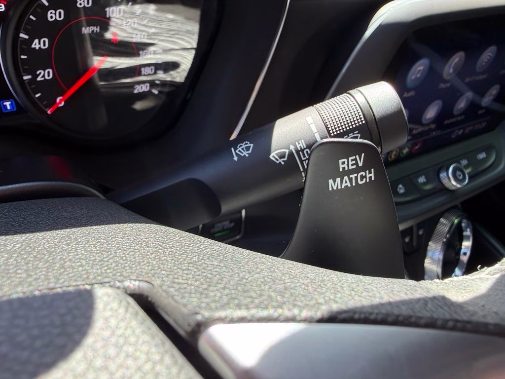 2021 Summit White Chevrolet Camaro SS RWD Coupe
