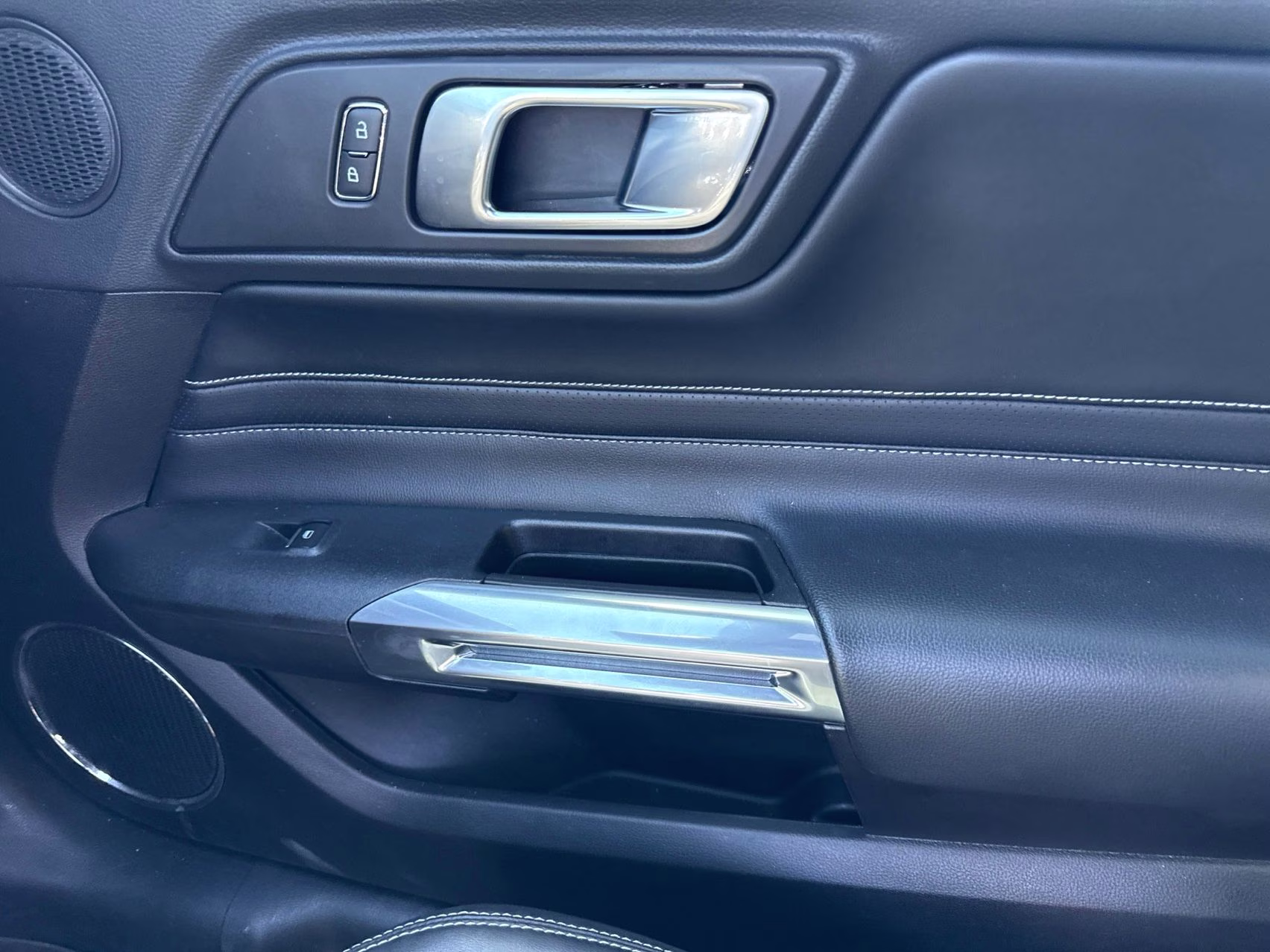 2022 Grabber Blue Metallic Ford Mustang GT Premium RWD Coupe