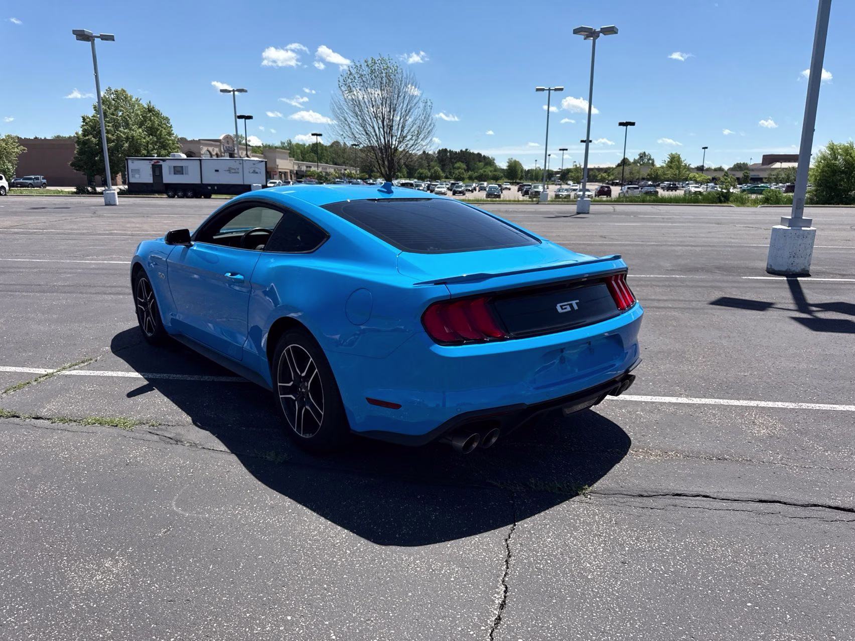 2022 Grabber Blue Metallic Ford Mustang GT Premium RWD Coupe