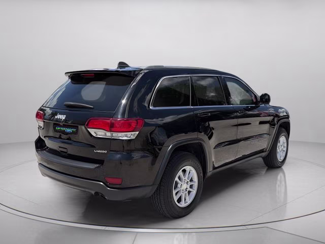 2020 Diamond Black Crystal Pearlcoat Jeep Grand Cherokee Laredo E RWD SUV