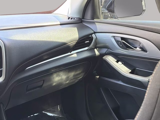 2020 Satin Steel Metallic Chevrolet Traverse LS AWD SUV