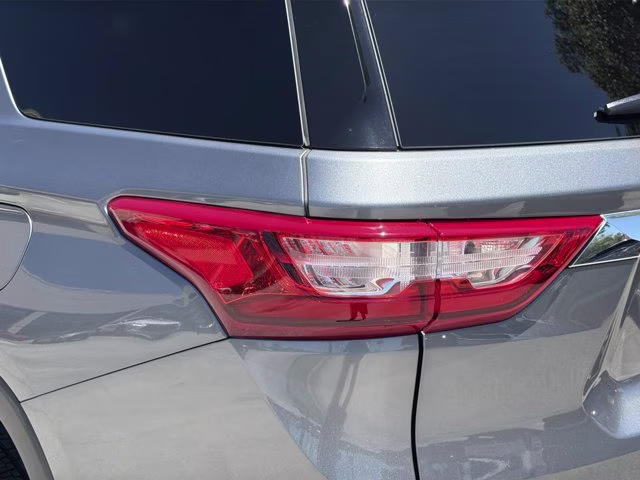 2020 Satin Steel Metallic Chevrolet Traverse LS AWD SUV