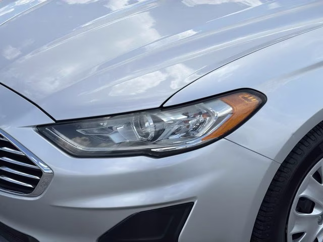 2019 Ingot Silver Ford Fusion S FWD Sedan