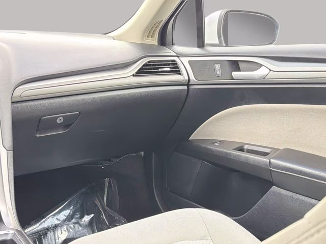 2019 Oxford White Ford Fusion S FWD Sedan