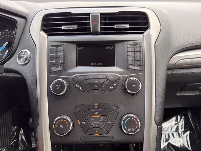 2019 Oxford White Ford Fusion S FWD Sedan