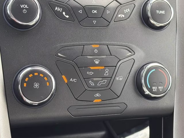 2019 Oxford White Ford Fusion S FWD Sedan