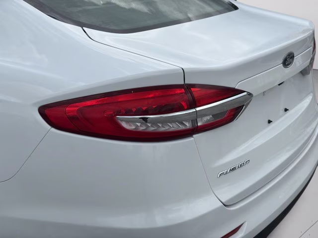 2019 Oxford White Ford Fusion S FWD Sedan
