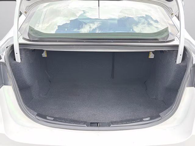 2019 Oxford White Ford Fusion S FWD Sedan