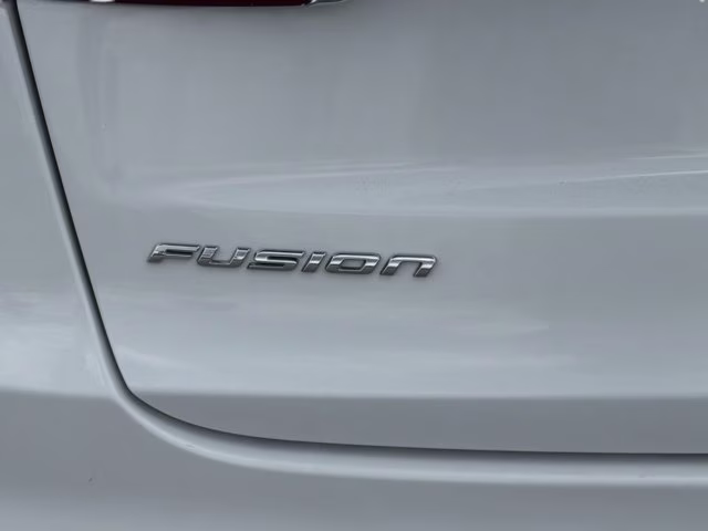 2019 Oxford White Ford Fusion S FWD Sedan