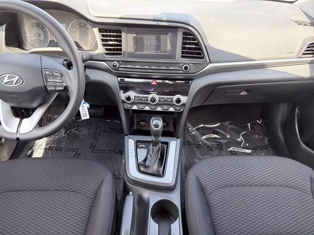 2020 Quartz White Pearl Hyundai Elantra SE FWD Sedan