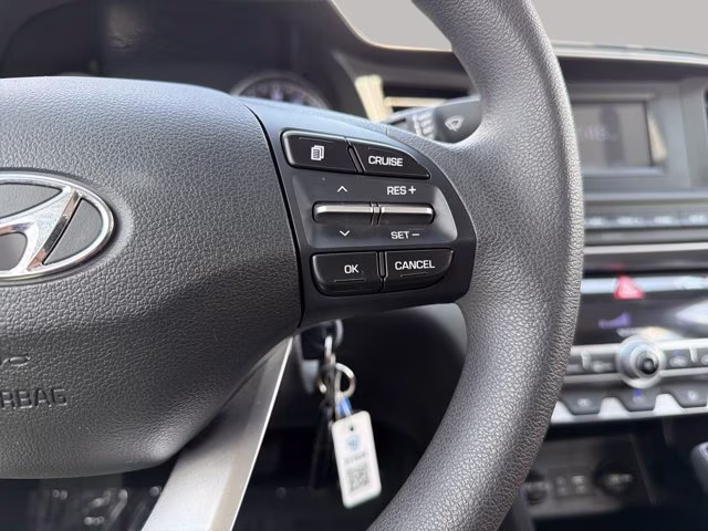 2020 Quartz White Pearl Hyundai Elantra SE FWD Sedan