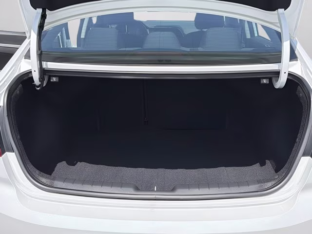 2020 Quartz White Pearl Hyundai Elantra SE FWD Sedan