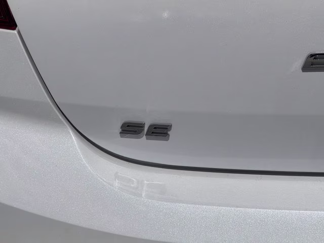 2020 Quartz White Pearl Hyundai Elantra SE FWD Sedan