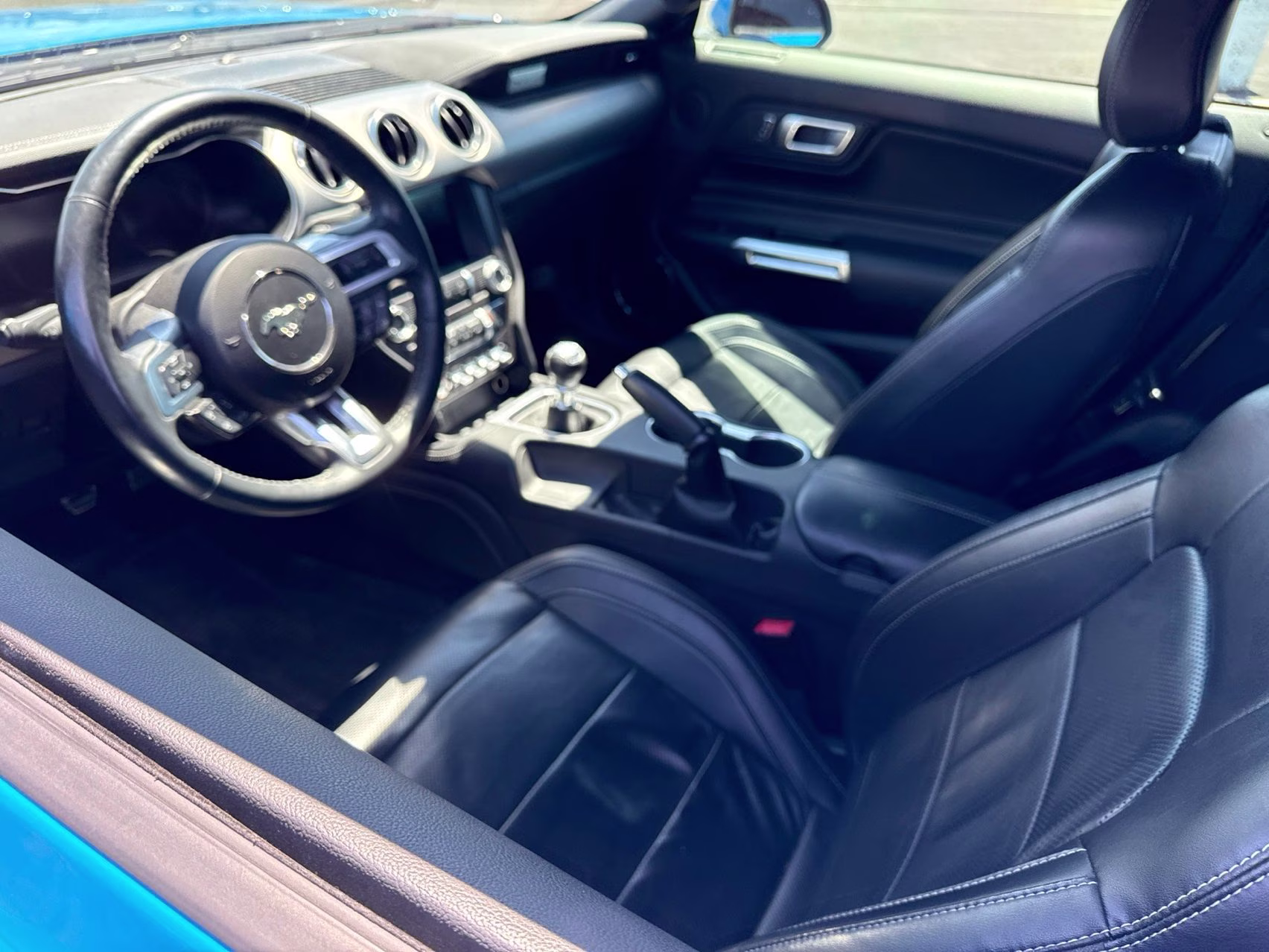 2022 Grabber Blue Metallic Ford Mustang GT Premium RWD Coupe