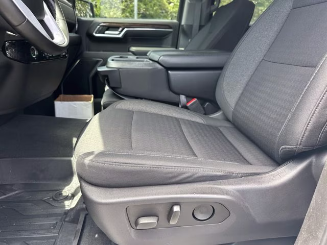 2023 Summit White GMC Sierra 1500 SLE 4X4 Truck