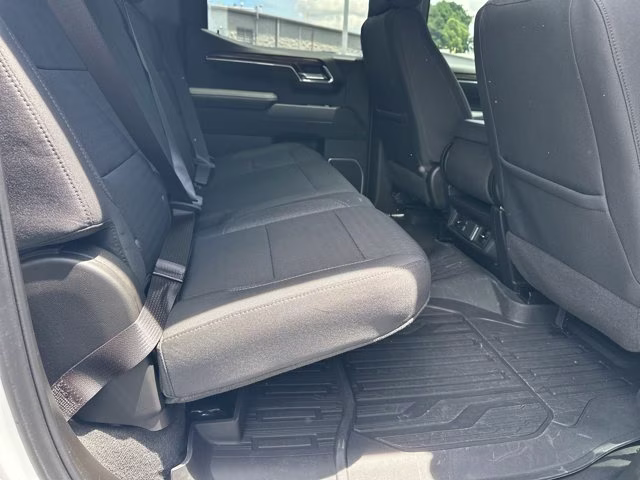 2023 Summit White GMC Sierra 1500 SLE 4X4 Truck