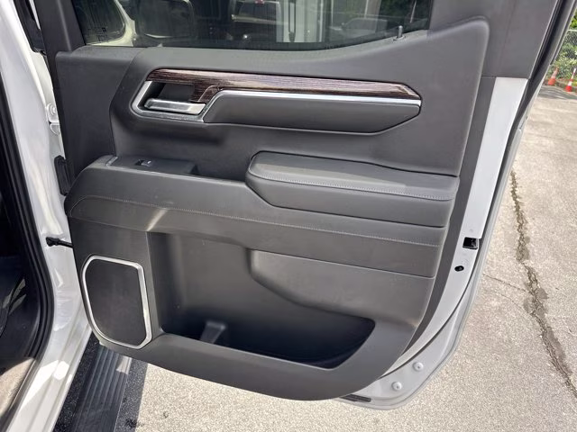 2023 Summit White GMC Sierra 1500 SLE 4X4 Truck