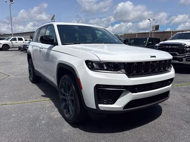 2026 Bright White Clearcoat Jeep Grand Cherokee 85th Anniversary Edition 4X4 SUV