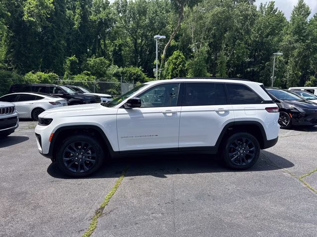 2026 Bright White Clearcoat Jeep Grand Cherokee 85th Anniversary Edition 4X4 SUV