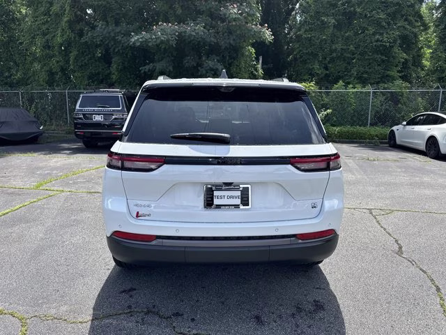 2026 Bright White Clearcoat Jeep Grand Cherokee 85th Anniversary Edition 4X4 SUV