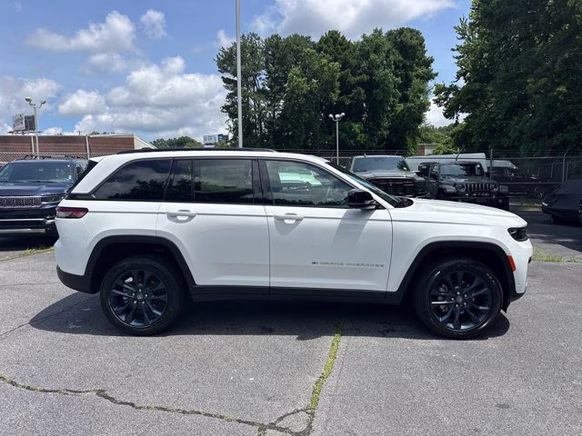 2026 Bright White Clearcoat Jeep Grand Cherokee 85th Anniversary Edition 4X4 SUV