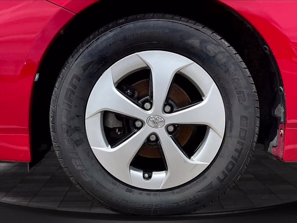 2015 Barcelona Red Metallic Toyota Prius Five FWD Sedan