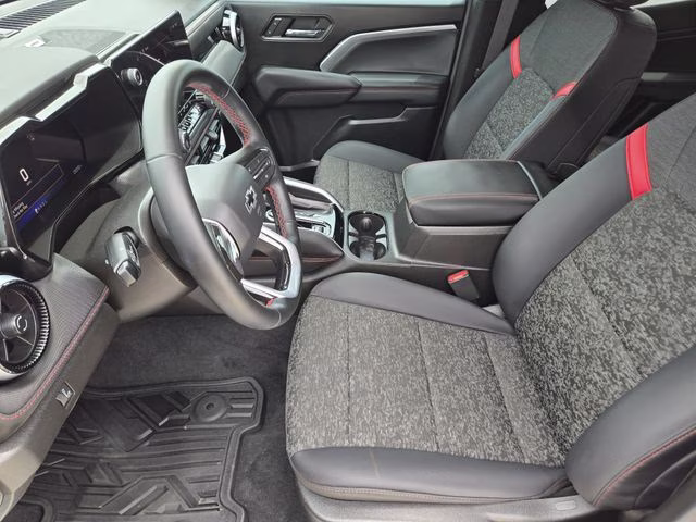 2024 Summit White Chevrolet Colorado Z71 4X4 Truck