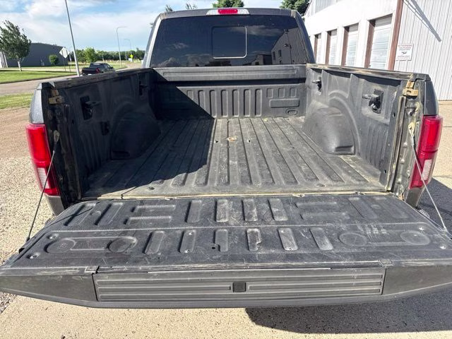 2020 Magnetic Ford F-150 Lariat 4X4 Truck