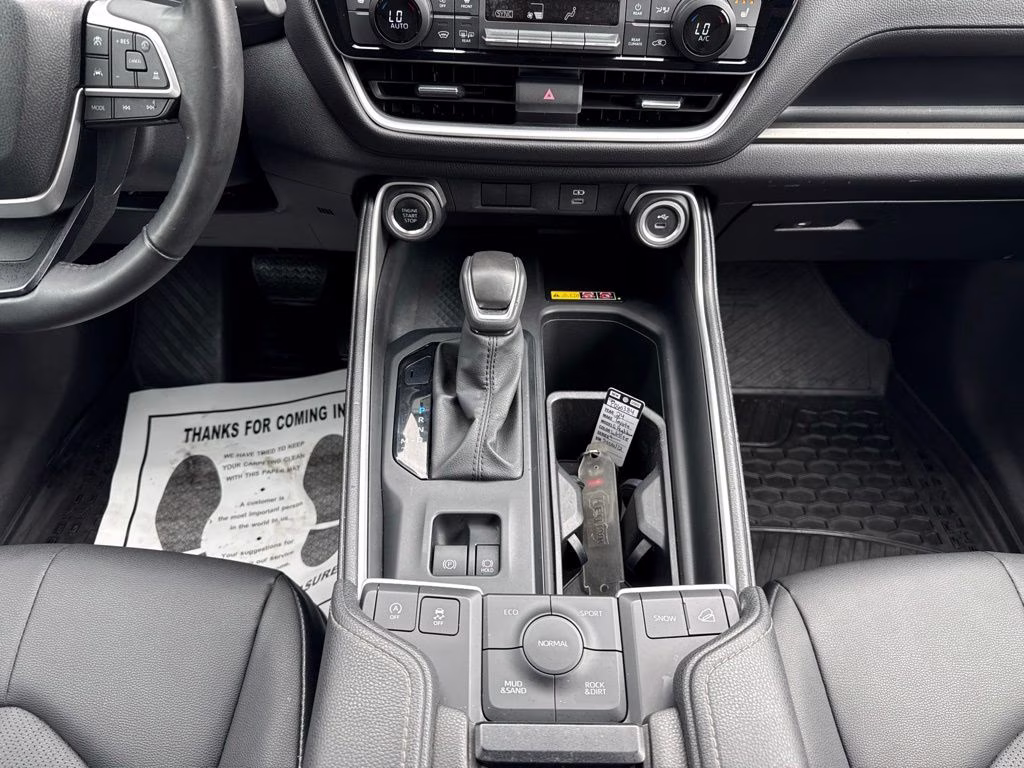 2024 White Toyota Grand Highlander XLE AWD SUV