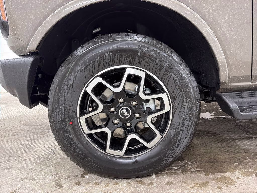2026 MARSH GRAY Ford Bronco Outer Banks 4X4 SUV