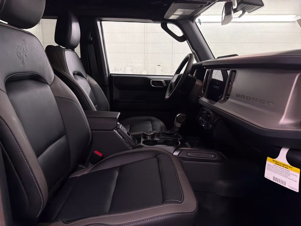 2026 MARSH GRAY Ford Bronco Outer Banks 4X4 SUV