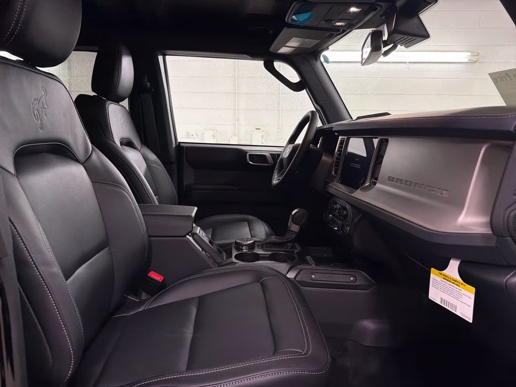 2026 SHADOW BLACK Ford Bronco Outer Banks 4X4 SUV