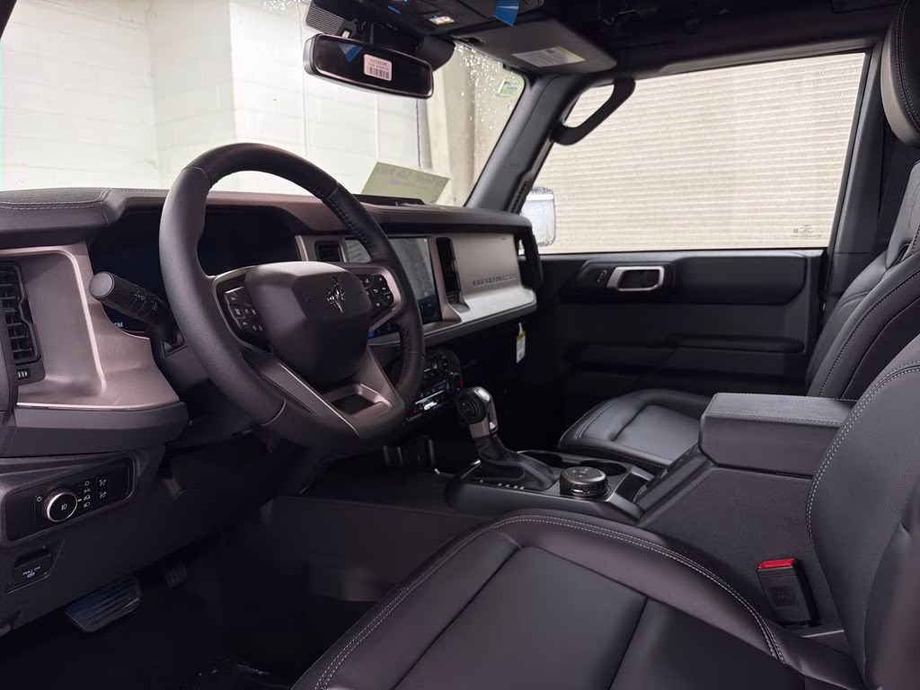 2026 SHADOW BLACK Ford Bronco Outer Banks 4X4 SUV