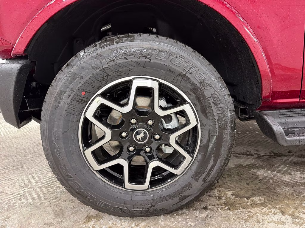 2026 RUBY RED TNTD Ford Bronco Outer Banks 4X4 SUV
