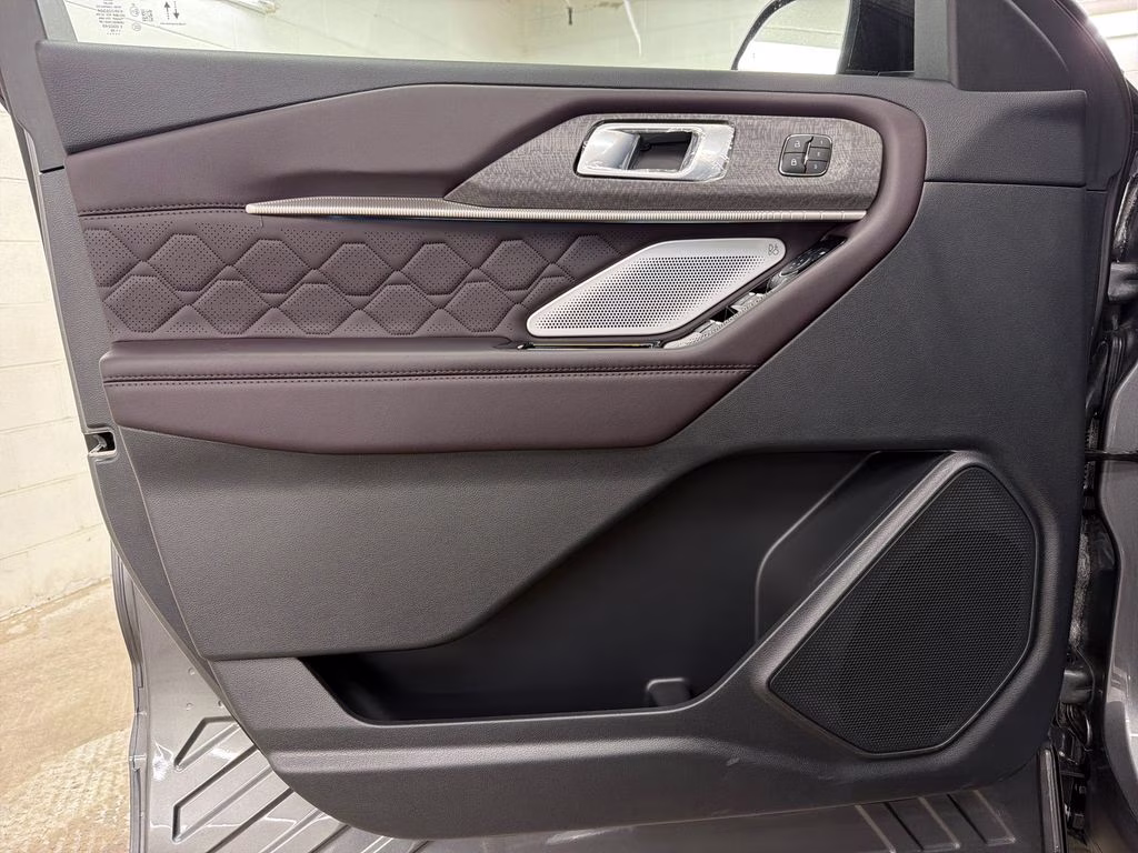 2026 CARBONIZED GRAY Ford Explorer Platinum 4X4 SUV