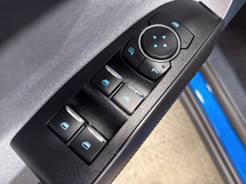 2026 VELOCITY BLUE Ford Maverick XLT FWD Truck