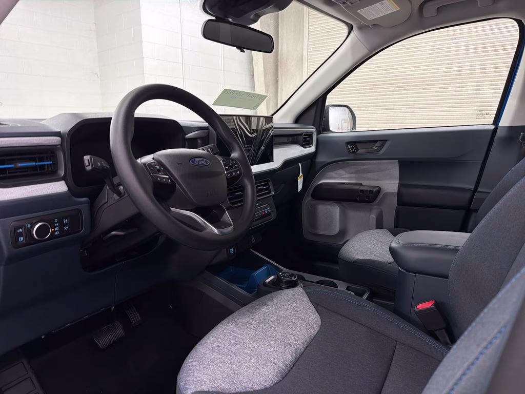 2026 VELOCITY BLUE Ford Maverick XLT FWD Truck